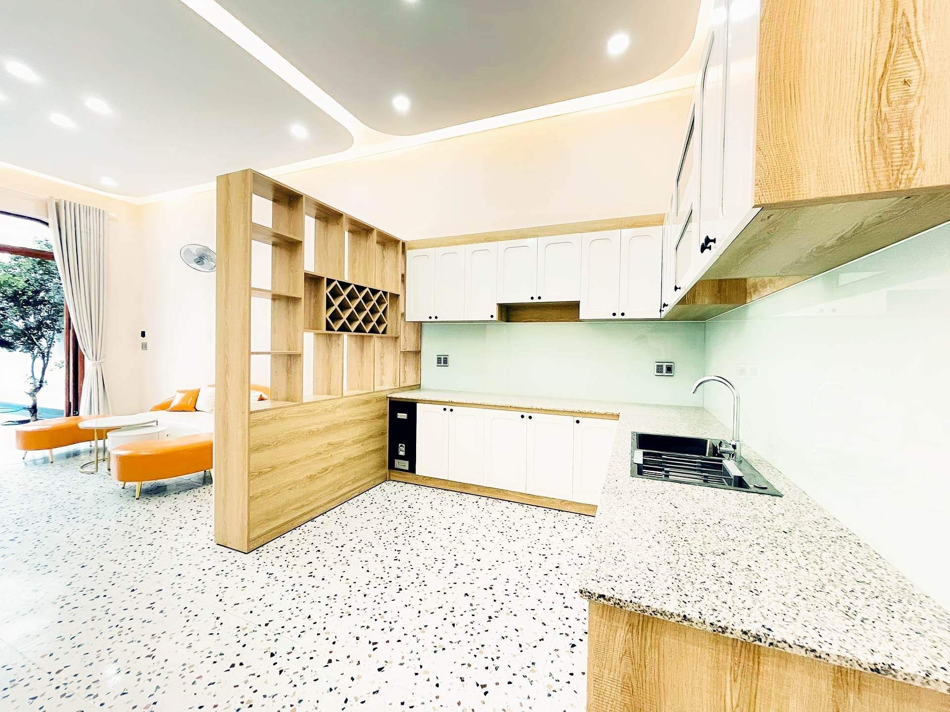 🔥 Nhà Mặt Tiền kinh doanh đường Y Wang, TP Buôn Ma Thuột đối diện trường THCS Nguyễn Trường Tộ 🔥🔥 DIỆN TÍCH: 5X55