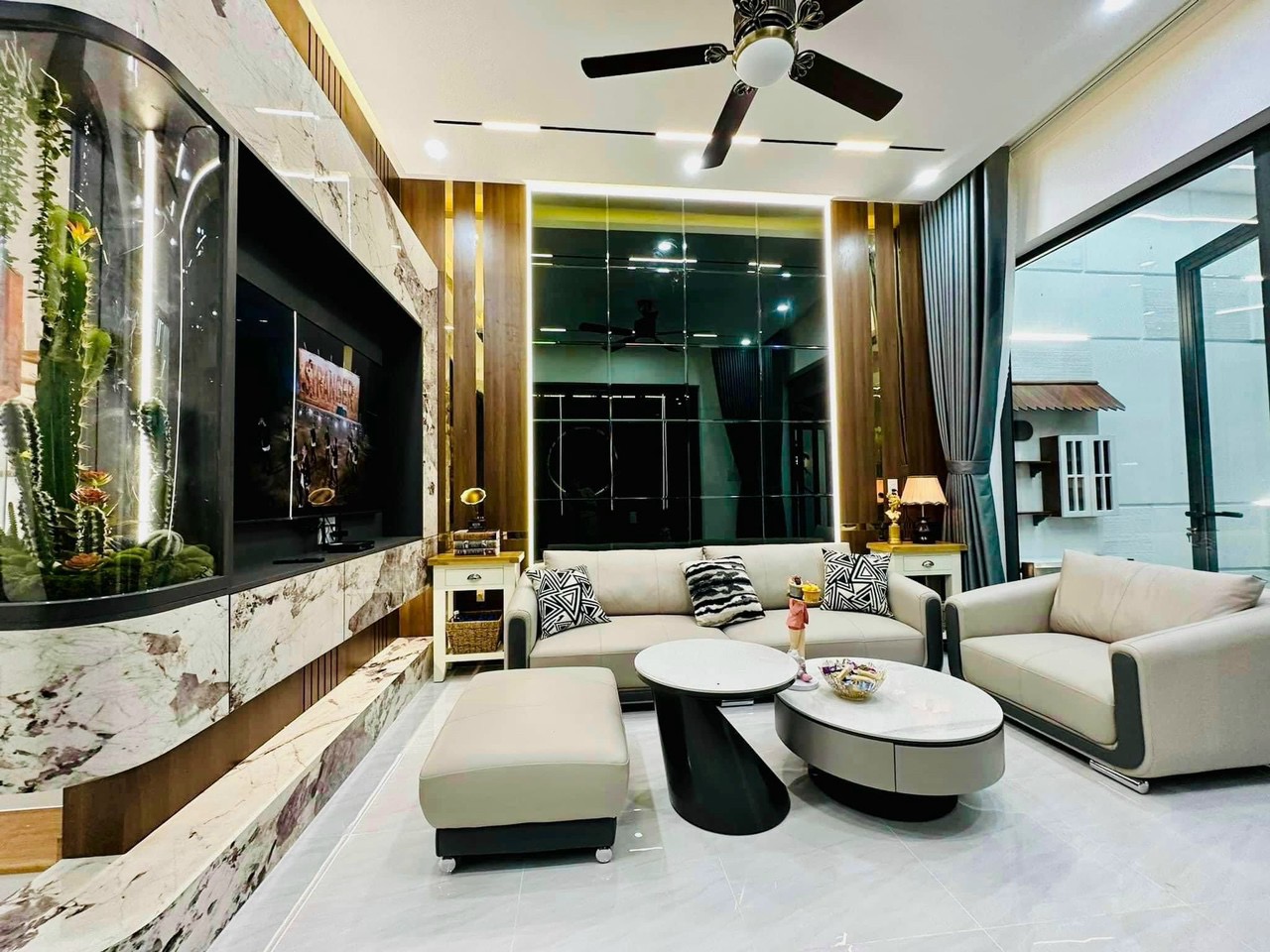 NHÀ MÊ GÓC 2 MẶT TIỀN - FULL NỘI THẤT ĐƯỜNG K PHẠM NGŨ LÃO, XÃ CƯ EBUR, TP BUÔN MA THUỘT
