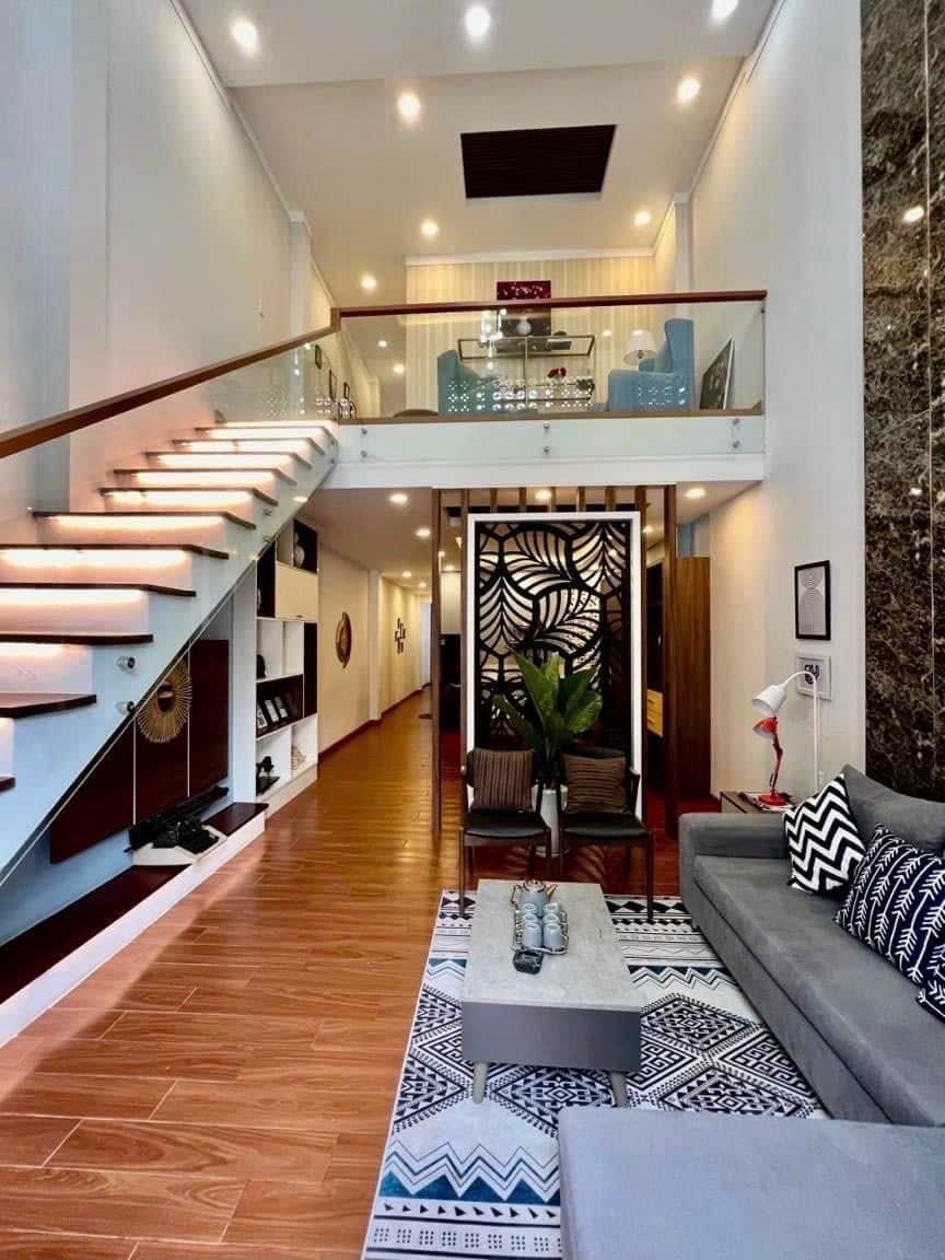 Bán Nhà Mặt Tiền Đường Nam Quốc Cang - Tp. BMT